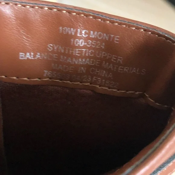 Liz Claiborne|NWOT Faux brown leather booties with chunky block heel•••Size 10W - Picture 11 of 12